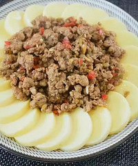 你只会麻婆豆腐吗?鲜嫩可口又营养美味的肉末蒸豆腐来了!