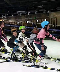 19.9抢星光城冰雪主题展1大1小平日票