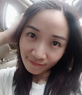 硕士MM笑容甜美,教师工作的她相信感觉