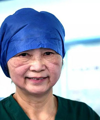 李兰娟一张照片上热搜!感动数万网友:李奶奶辛苦了