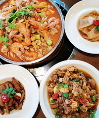 59.9元搶勝利河美食街牛蛙明蝦煲雙人餐