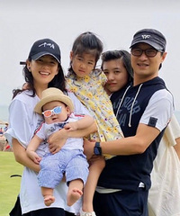 章子怡首曬兒子正面照 ?