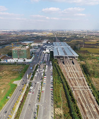 ���˸�����վ�ܱ߻��Ǻܿ�