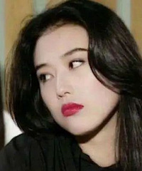 又美又有钱的大姐姐,难怪让小7岁奶狗和商界大佬争着和她恋爱…