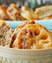 ��ҹ���ر���ըź�У��Ƕ���ʳ����Ʒ