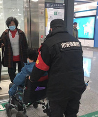 杭州地鐵太暖心了!