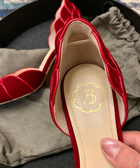 �����ʸе�˿�����ϻ�Ь����ֵ�൱����