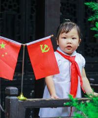 小小“少先隊員”