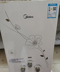 ����ǿ��������ˮ��������200����������Ҫ��ϵ��