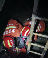 昨晚,杭州76歲大伯在廢棄十多年的樓頂水箱被人發現