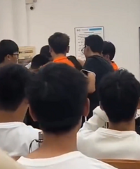 ѧ��׷�Ͻ�̨����ʦ"��������" ֻ���ֻ���û�գ�