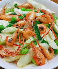 茭白蠶豆煮河蝦