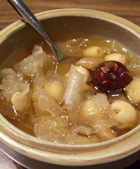 "冰糖莲子汤"