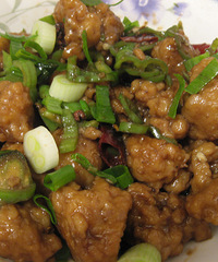"【敏敏小厨】上菜喽,尖椒平菇+美味翅尖+红烧肉丸+青菜+炒豆腐干