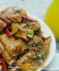 美味团年菜:香菇焖排骨的做法