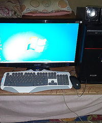 i3电脑带24寸显示器低价转1050元