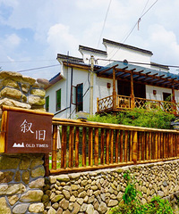 莫干山以竹、泉、云和清、绿、冰、静的环境