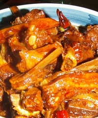 两个妞的晚餐