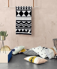 [����]���գ��������һյ�ƾ�����������ĸ��