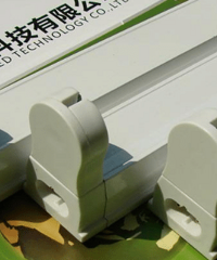日光灯管家怎么换?其实并不难