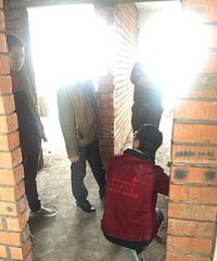 新建墙没抹灰直接弹线开槽合适吗?我看合适!