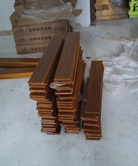 һ�㶼ѡ��ʵľ�ذ�ɣ����ǰ�װ���ȱ���Ҫ�ø��ϵذ�