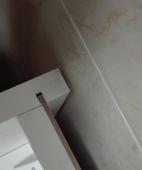 "实木颗粒板橱柜开槽后如何封边封槽?"