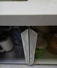"哪位有自己换橱柜的经验分享下谢谢!顺便骂一下念家装饰。"