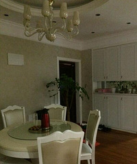 [�²�]�Ϲ�����˦���ƹ񣬾����²��·�̫��������������