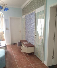 [�²�]װ��ǰȥ�ھӼҲιۣ���������ǽ����Ц����