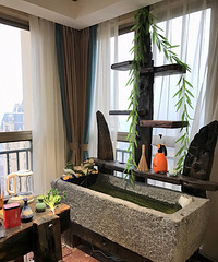 有假山的阳光玻璃房的完美茶室 周末小姐妹聚会都在这