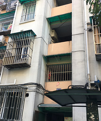 为方便'啃老' 我买下对门老破房和爸妈做邻居