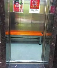 这次我站物业!这业主就差没在电梯里“三急”了