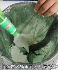 把花露水滴在手机上,竟然有这效果?!