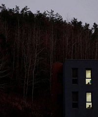 ����˵����ÿ���͸ģ���5�O�ĵط�2ǧ�˼���ͷ���ȥ