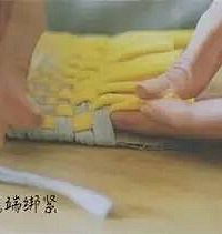 手残党福音,3招教你用旧T恤做潮包