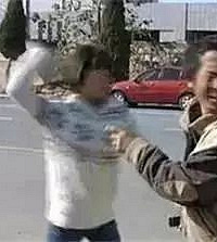 “妈妈,同学家有五套房,我们家有几套?”你的回答影响孩子一生