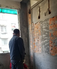 更换腐烂燃气管