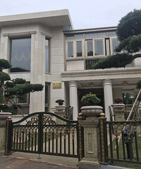 �ƶ��ľ�װ����