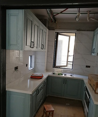 װ��ǰ���˴��������ӣ�����׳���������깤�ˣ�������