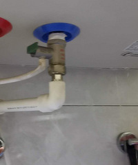 �˻�˯����ˮ��ͻȻ��ը����Ʒ��Ҳ�Ų����ˣ�