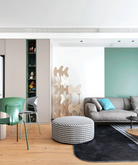 ����ŷС����ԡ���ɫ����Ϊ�ռ�Ļ���ɫ��