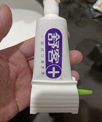 ���������~����������