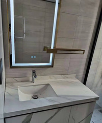 �ж��е������������Ҽҵ��Ұ廨ɫ��ô�����о�ʵ��̫����