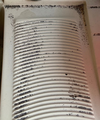 ϴ���ϰѶ����У��������ʯ̨��鲼ù��