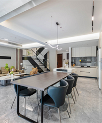 [���𡤷��Ƹ�240ƽ]�ڱ�æ�ĳ��У���һ���Լ��ļ�