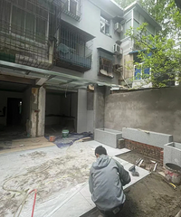 ��Ϊ�����ˣ�����һ¥����С����סһ���ĬĬת����