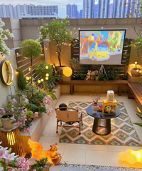 ̰������¥��¶̨���ӣ���ס֮�󣬱��ھӺ�������Ǯ���Ұ��ߡ�