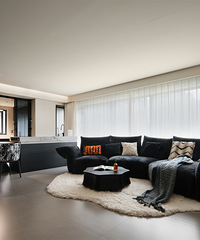 ����������˸�ס�ķ���լ��������ţ�