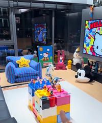 ���϶�ͯ��װ�ޣ�ͦ��ӱ��